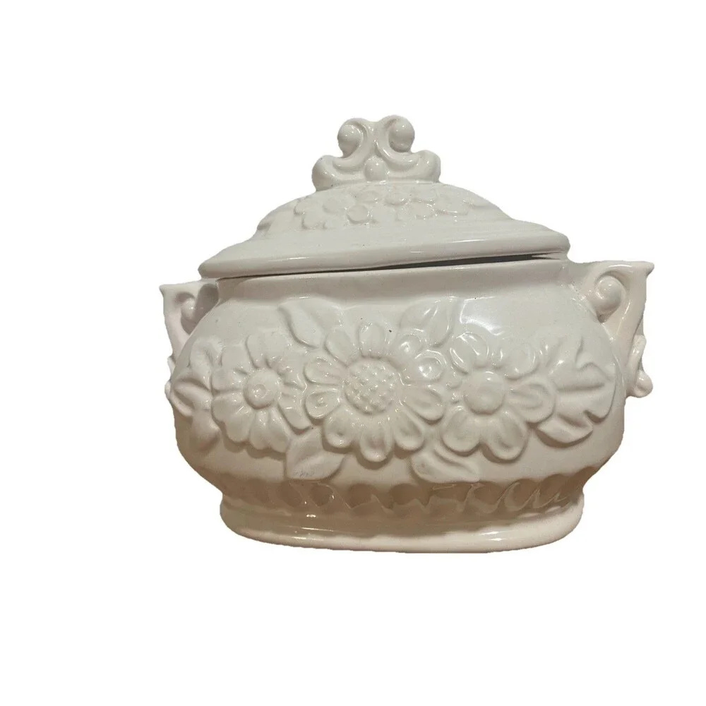 Vintage small Himark White Ceramic Small Daisy Soup gravy Tureen With Lid - Picture 4 of 16